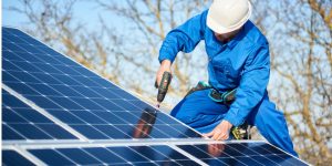 Installation Maintenance Panneaux Solaires Photovoltaïques à Precilhon